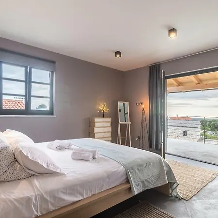 Villa2m